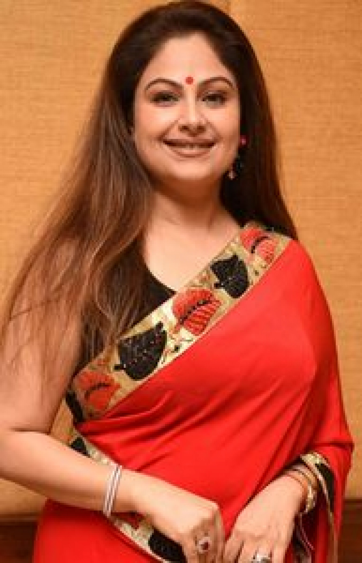 Ayesha Jhulka 
