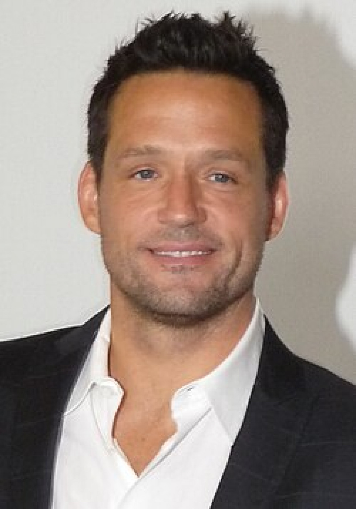 Josh Hopkins 