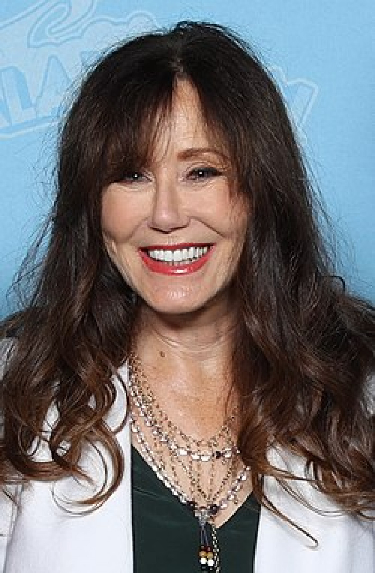 Mary McDonnell 
