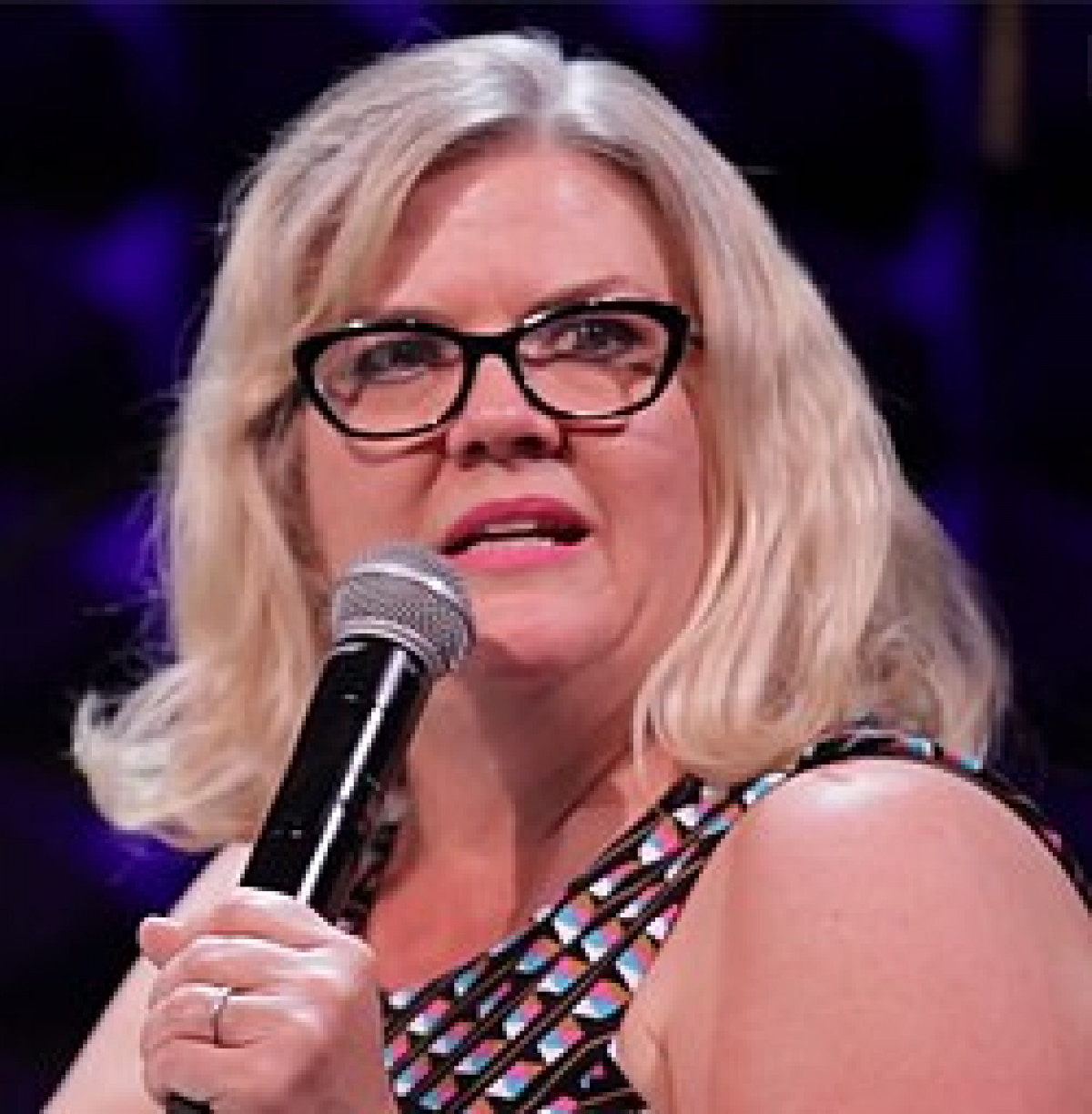 Paula Pell 