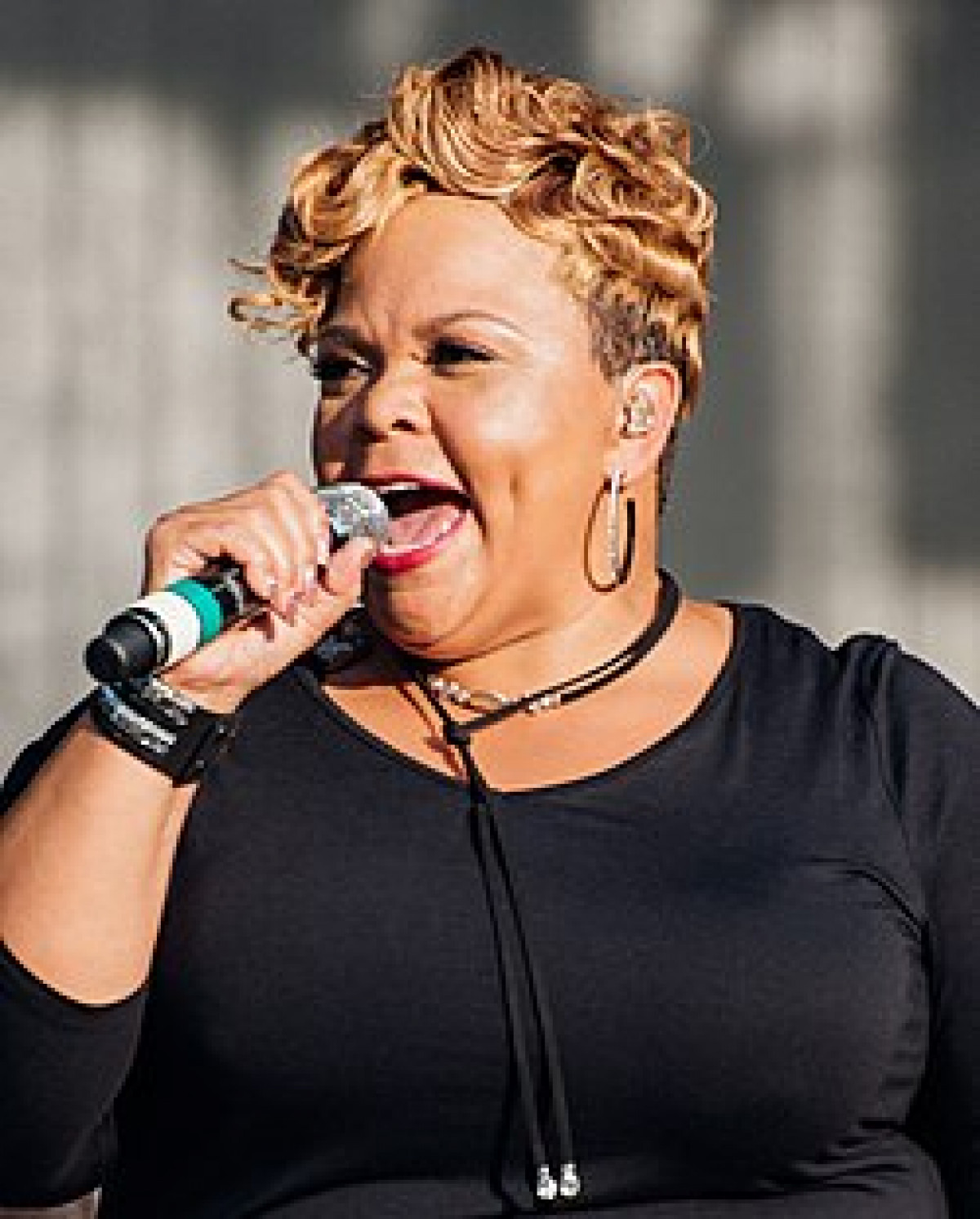 Tamela Mann 