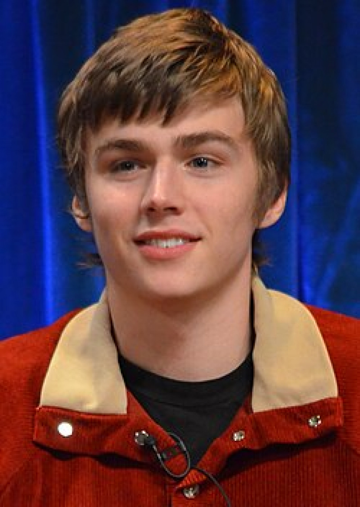 Miles Heizer 